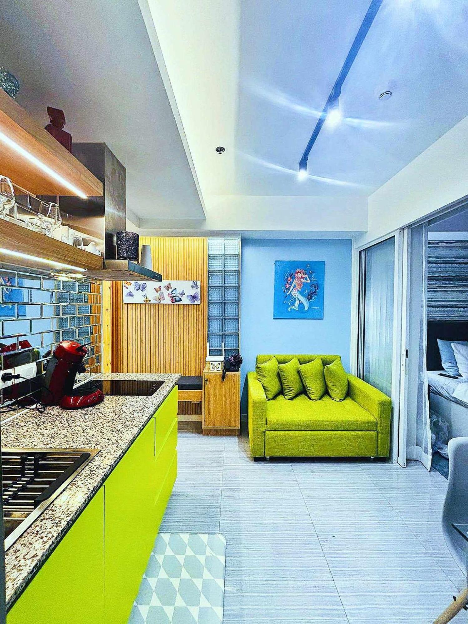 Manila Urban Resort At Azure Ngoại thất bức ảnh